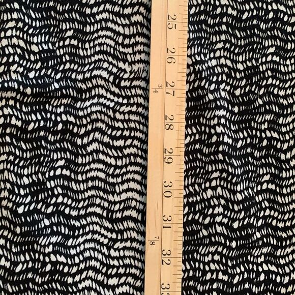 APT 9 Dress Women’s XS Black White Print Short cuffed Sleeve Faux Wrap Medium. - Picture 15 of 15